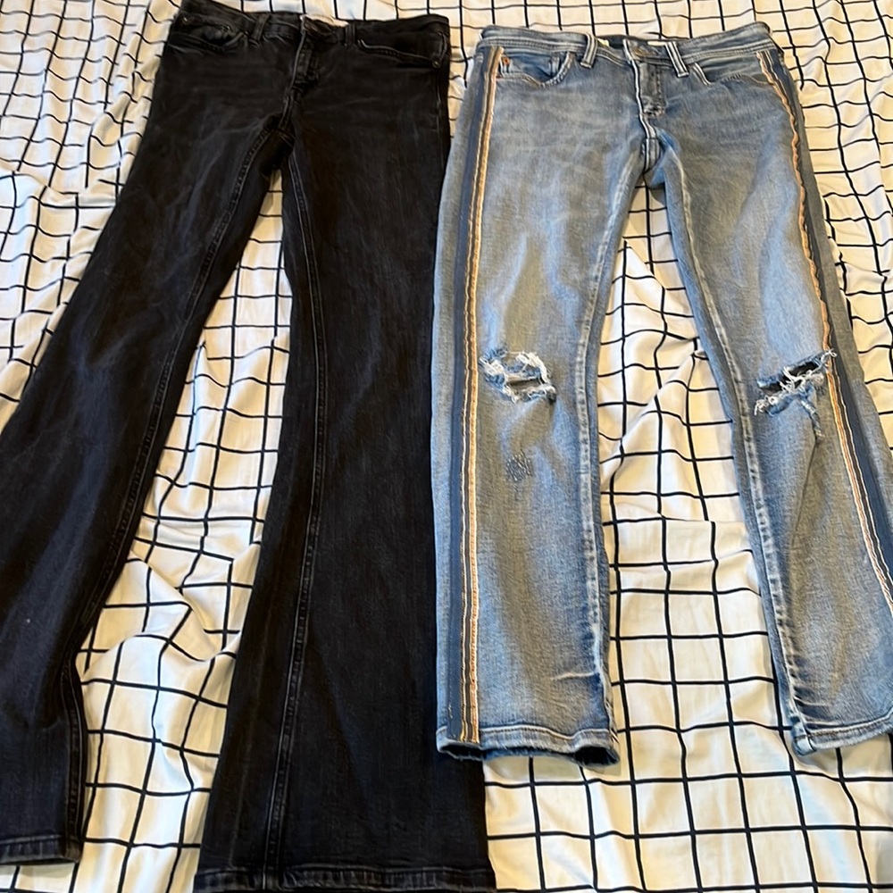 Size 2&3 Jeans! 4 PAIRS!!!